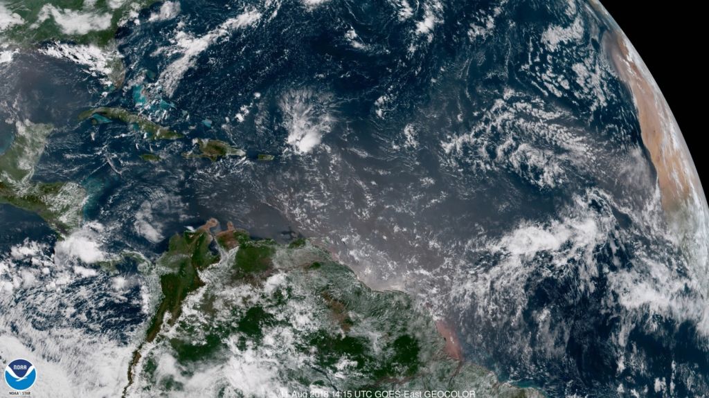  Disminuye a 10% el potencial cicl&oacute;nico de onda tropical 