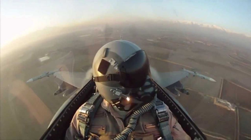 (Fotos): Pilotos de La Marina de Estados Unidos dibujan un pene gigante en el cielo