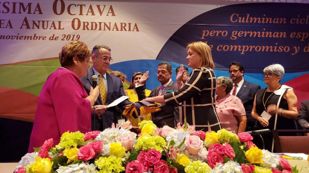  Elba Aponte es la nueva presidenta de la Asociaci&oacute;n de Maestros 