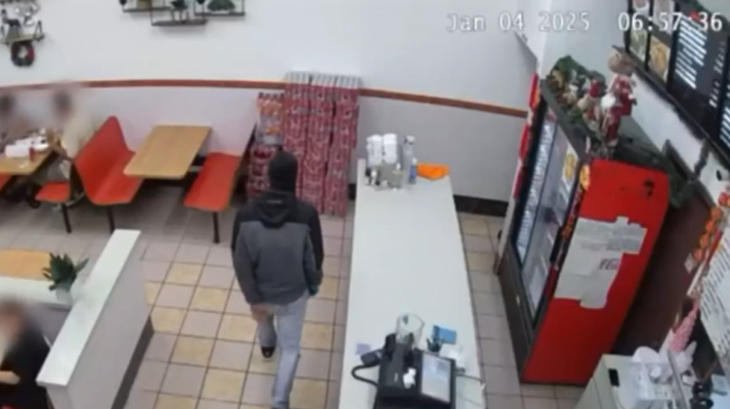  Publican video de asalto hoy a restaurante chino en Manat&iacute; 