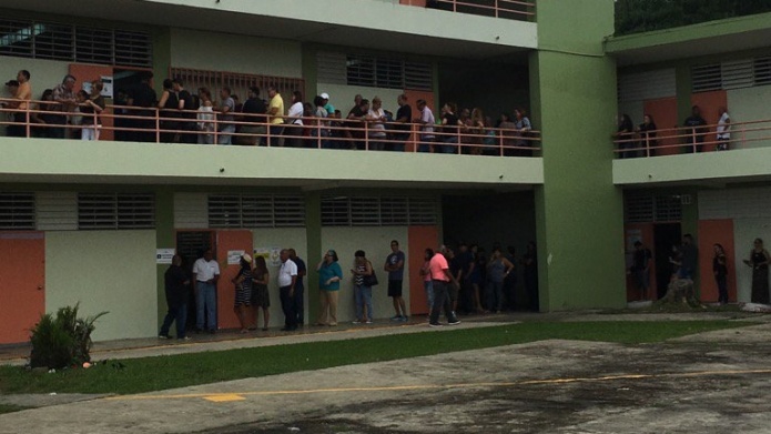  Fotos: Muchos abandonan las "Mega" filas y se van sin votar 