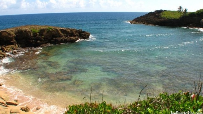 6 turistas heridos y dos ahogados en Playa de Cerro Gordo en Vega Alta 
