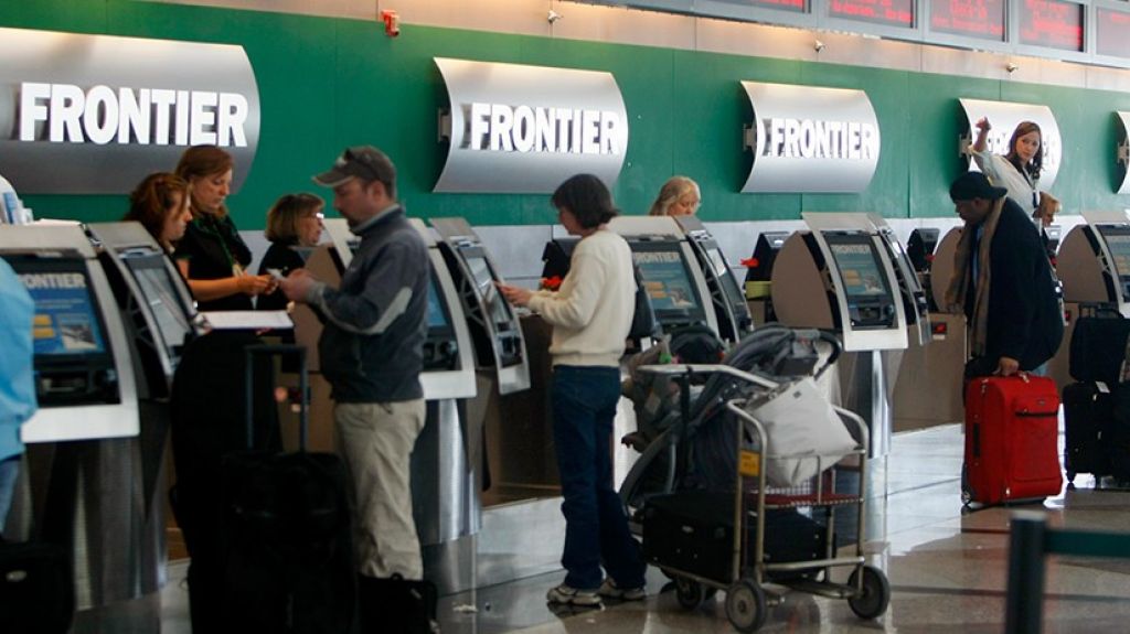  VIDEOS: Desalojan un avi&oacute;n por una pasajera que llevaba una ardilla como animal de apoyo emocional 