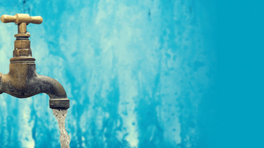  Rotura en una l&iacute;nea de distribuci&oacute;n deja sin agua potable a A&ntilde;asco 