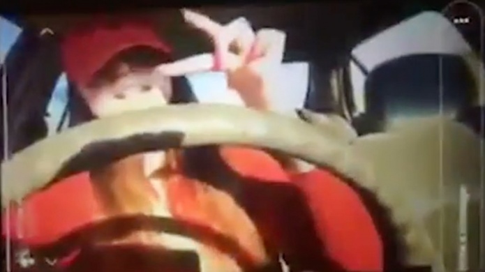 FUERTES IMÃGENES: Una conductora transmite en vivo el accidente de trÃ¡fico que matÃ³ a su hermana