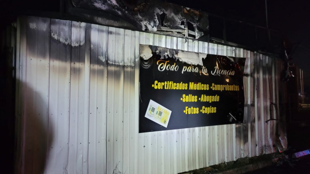  Queman kiosco de venta de sellos y comprobantes para licencias en Arecibo 