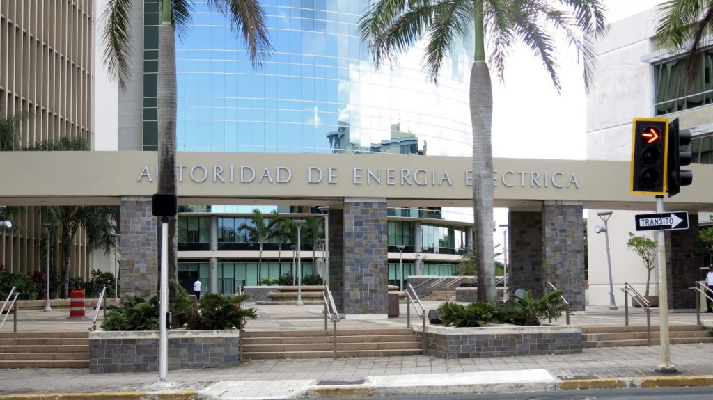  Unos 33,000 clientes se quedan sin servicio el&eacute;ctrico por fallas 