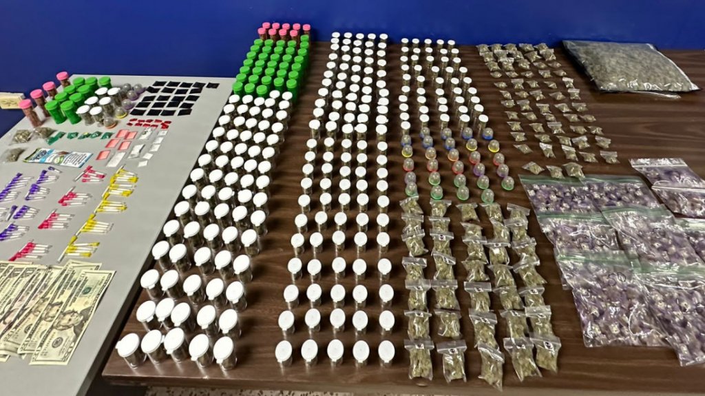  Redada en Residencial de Guaynabo: Confiscan armas y gran cantidad de drogas 