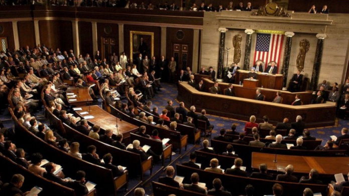 Congreso de EEUU aprueba presupuesto temporal y evita cierre del gobierno