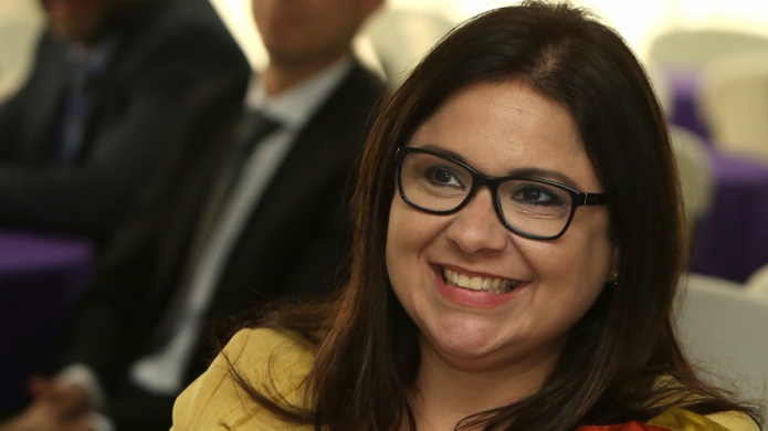 Senadora pide cuentas al DE sobre disposiciÃ³n de material escolar