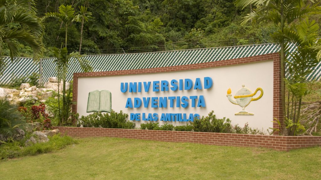  Ofrecen repaso gratuito para prueba de certificaci&oacute;n de maestros 