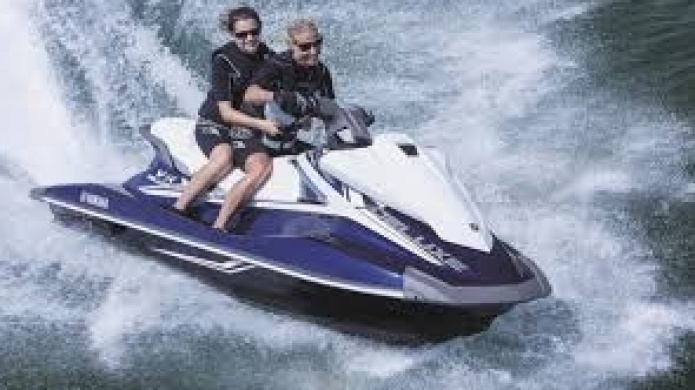 Un espaÃ±ol y diez puertorriqueÃ±os darÃ¡n la vuelta a la isla en moto acuÃ¡tica