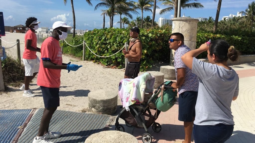  En una desescalada sin retroceso Florida suma otros 2.610 casos en un d&iacute;a 