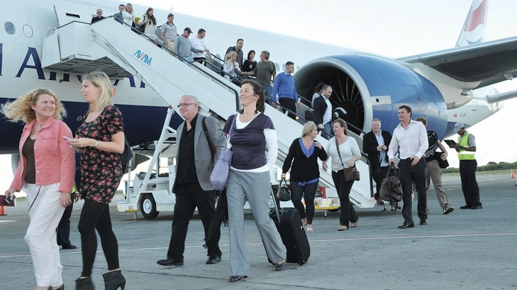  Gobierno ordena tomar pruebas rápidas a todos los pasajeros que ingresen al país 