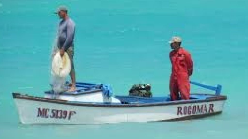  Pescadores de Aguadilla esperan reanudar operaciones, gracias a esfuerzos de legisladores 