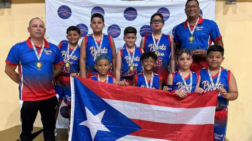  Equipo de baloncesto yaucano queda campeón en torneo de República Dominicana 