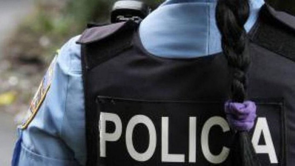  Mujer polic&iacute;a dispara contra caco que intentaba hacerle carjacking en Yabucoa 