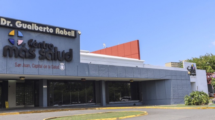 Mujer llega con un disparo en la cara al hospital Hoare en Santurce  

