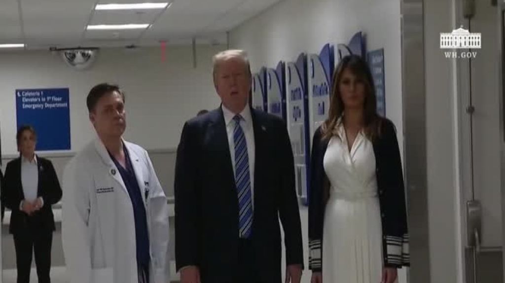  Video:&nbsp;Trump visita a heridos de tiroteo en escuela de Florida y felicita a polic&iacute;as 