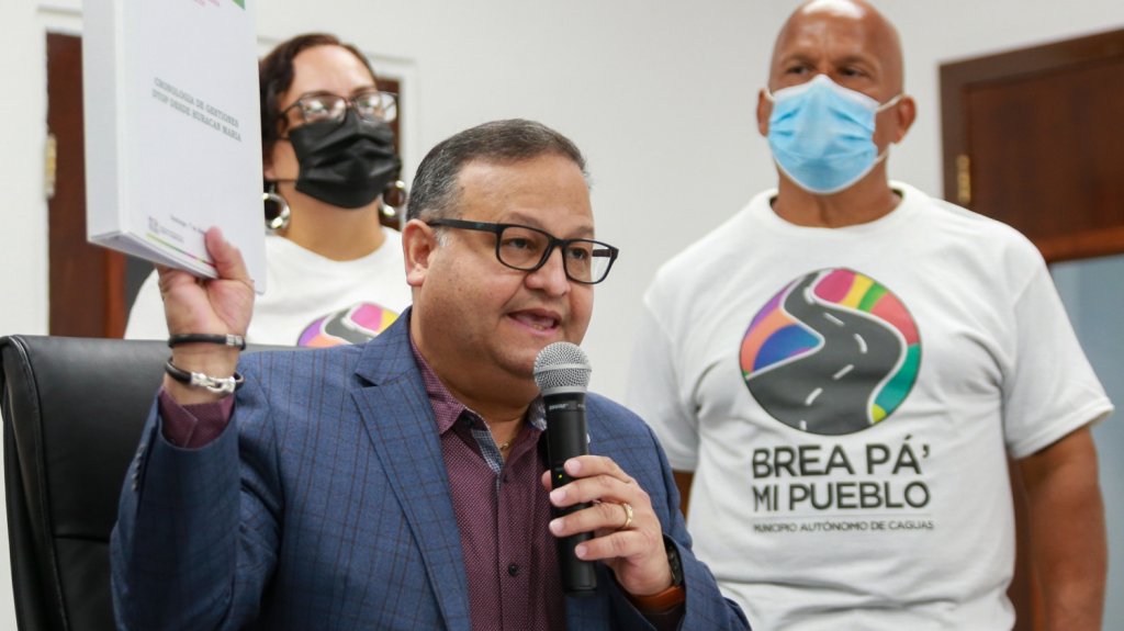  Alcalde de Caguas exige acci&oacute;n del gobierno estatal para reparaci&oacute;n de carreteras en su municipio 