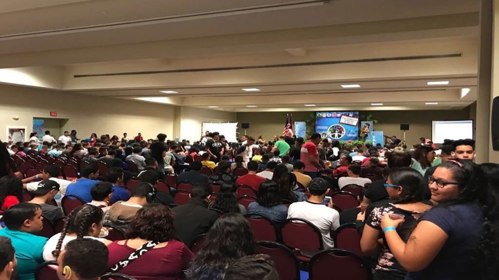  3,500 j&oacute;venes completan con &eacute;xito su primera experiencia de trabajo profesional a nivel Isla 