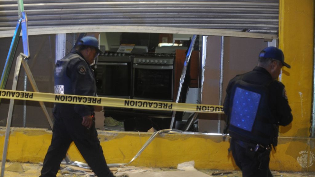  Detectan 29 perfiles en Facebook que organizan saqueos en México por COVID-19 