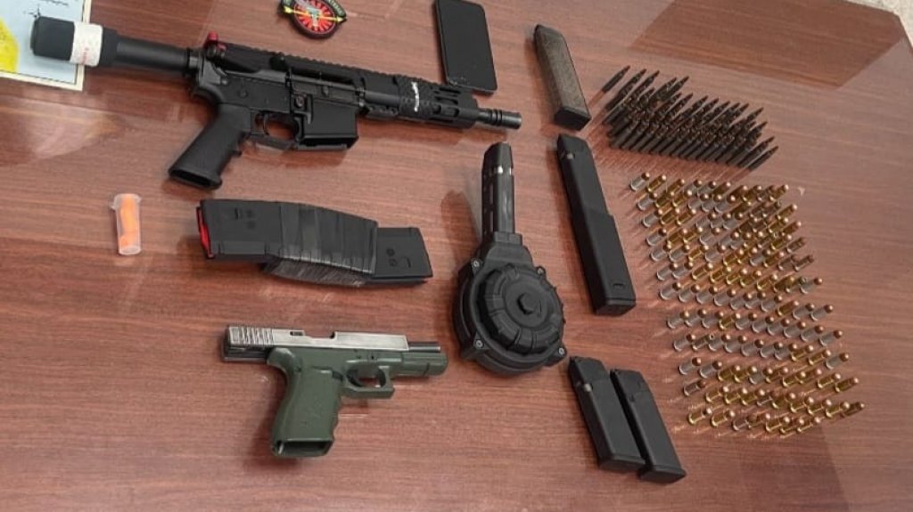  Arrestan a &ldquo;chamaquito y chamaquita&rdquo; de 21 y 20 a&ntilde;os con un rifle y una pistola en Mayag&uuml;ez 