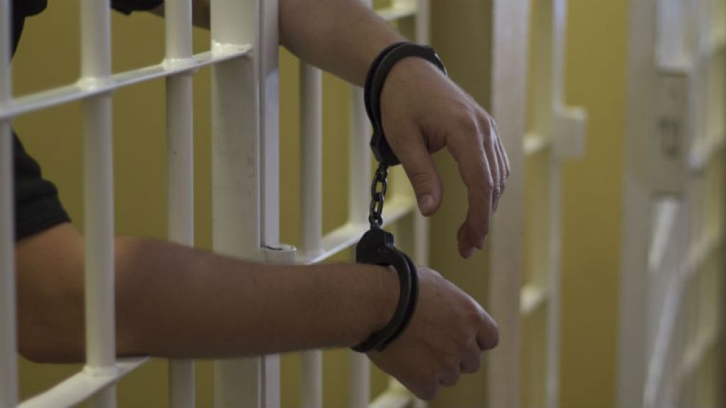  Encarcelan hombre al no prestar la fianza por violencia dom&eacute;stica 