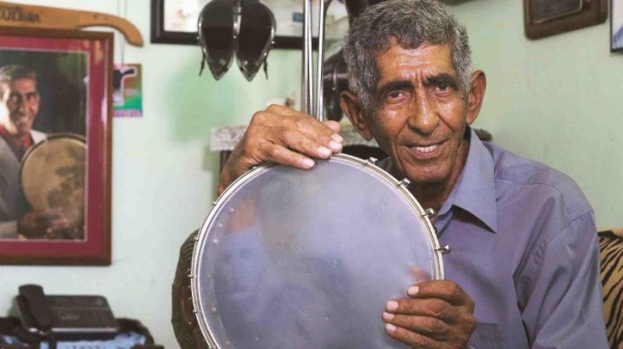 Gobernador declara un dÃ­a de duelo por la muerte del cantautor Ãngel Luis Torruellas