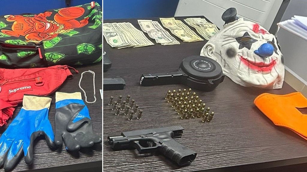  Arrestan con armas y m&aacute;scaras a adulto y menor en Las Piedras 