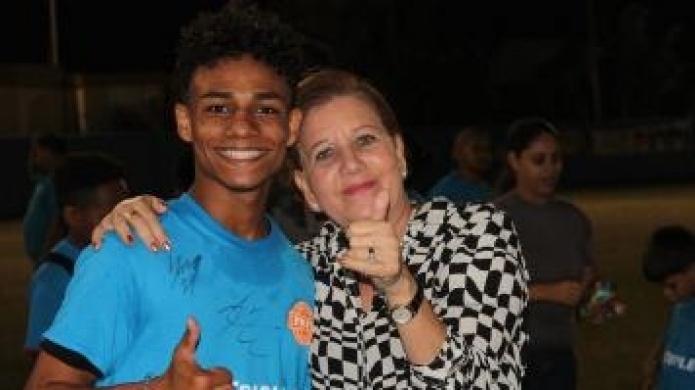 Alcaldesa Nazario Fuentes activa en deporte y recreaciÃ³n en LoÃ­za