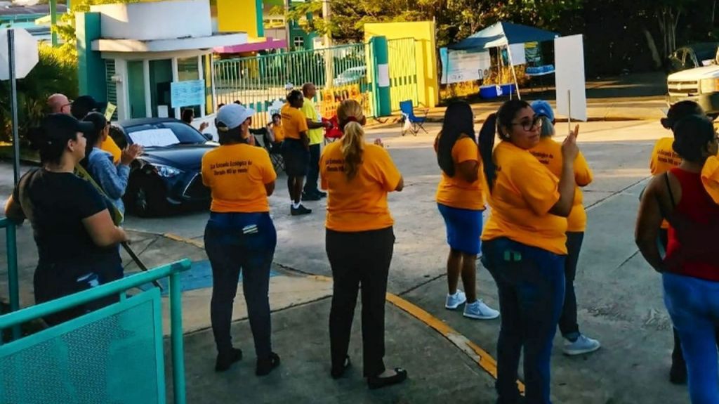  Padres rechazan Escuela Ecol&oacute;gica de Dorado se convierta en escuela charter 