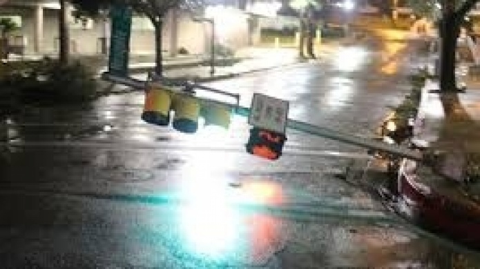 Video: Harvey deja una vÃ­ctima mortal y ciudades devastadas a su paso por EEUU