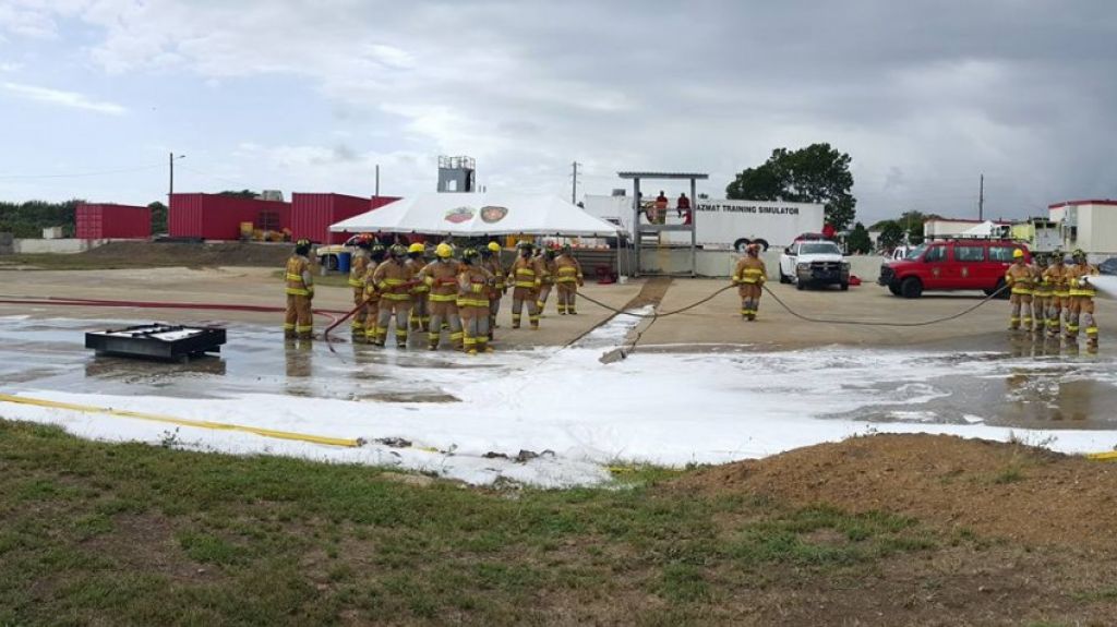  Se reporta escalamiento en Academia de Bomberos en Salinas 