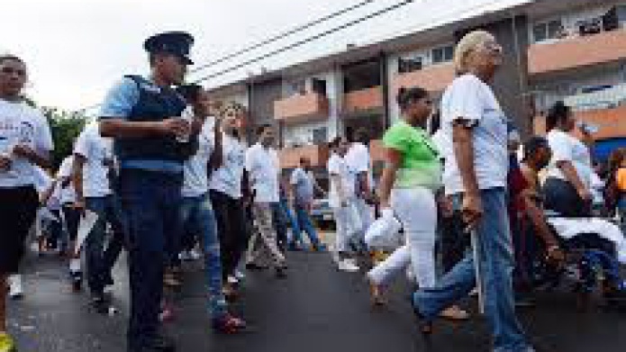 Residenciales Publicos dicen "No a las balas al aire, no al bullying, no al maltrato"
