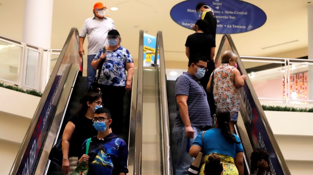  Puerto Rico estrena la reapertura casi total de su econom&iacute;a luego de tres meses de confinamiento 