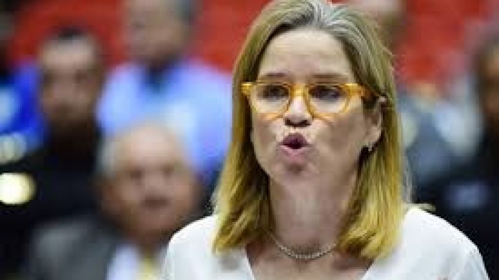  Carmen Yul&iacute;n paga beneficios Ley 56 a empleados Sistema de Salud Municipal 