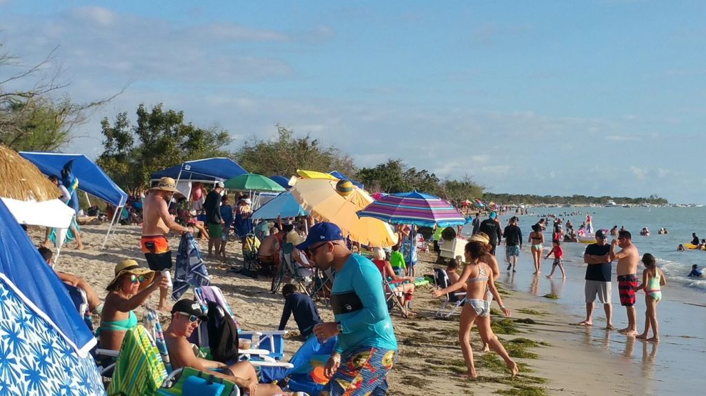  D&iacute;as santos de &eacute;xito en paradores aunque hay que mejorar recogido de basura 