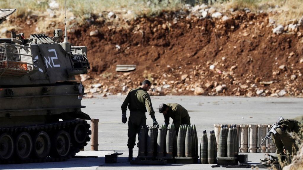  Fuerzas israel&iacute;es responden con fuego a los ataques de misiles desde el L&iacute;bano 