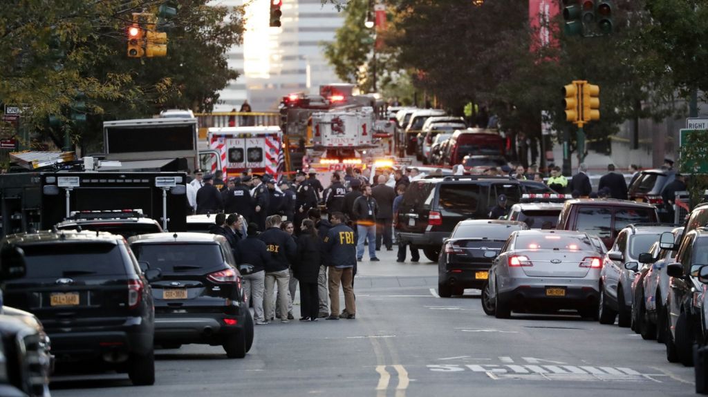  Juez de Miami se quita la vida tras atrincherarse en casa con tres rehenes 