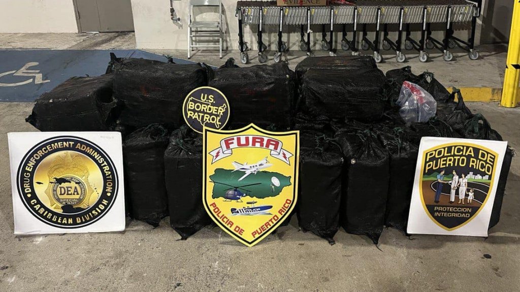  Ocupan 50 fardos de coca&iacute;na al Sur de Vieques valorados en $24 millones 