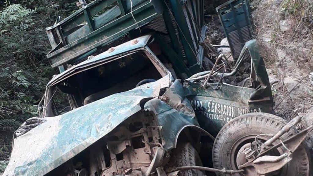  Hallan diez cuerpos en dos veh&iacute;culos en el estado mexicano de Guerrero 