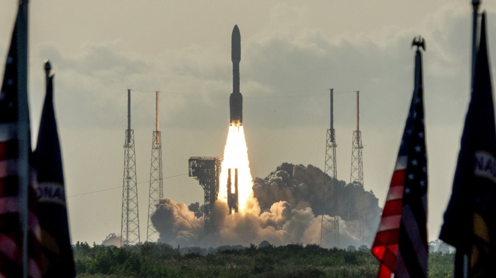  Aplazan hasta el domingo el inicio de una misi&oacute;n de reabastecimiento a la EEI 