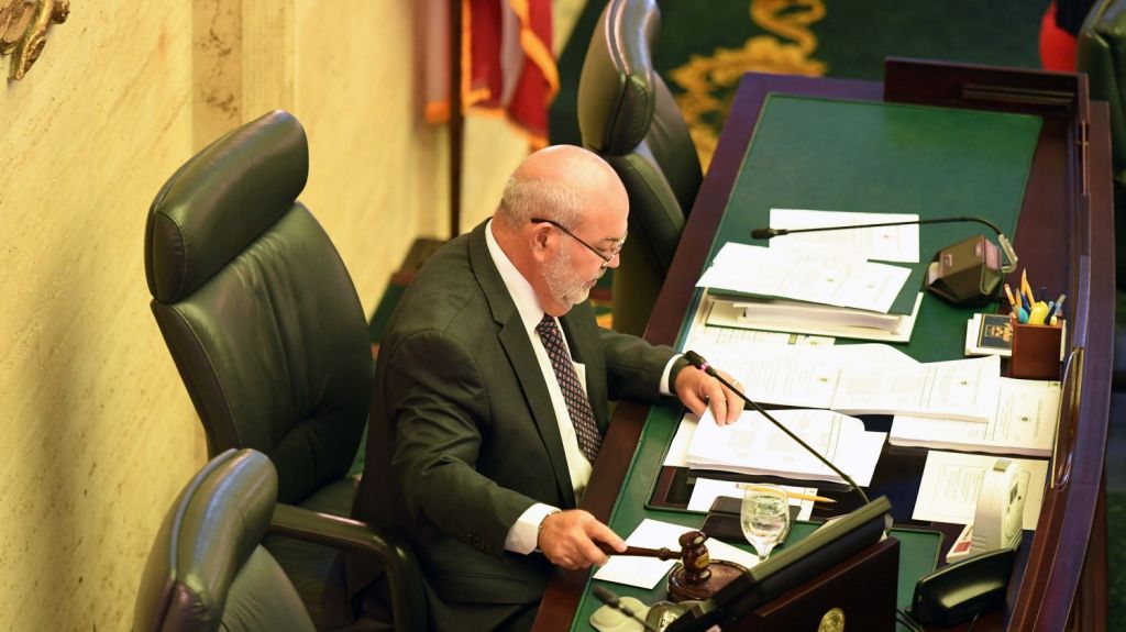  Avalan proyecto de apuestas deportivas 