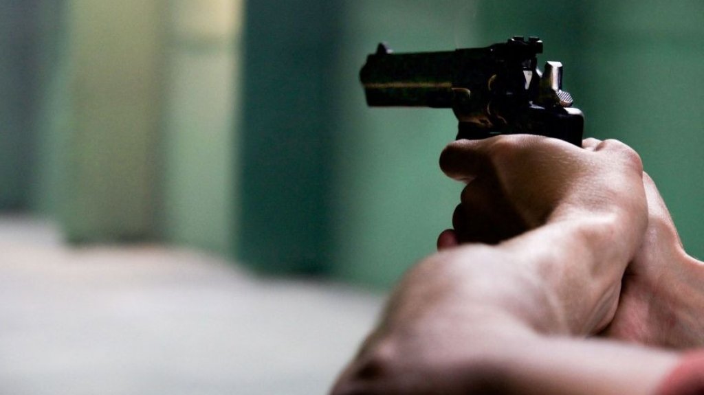  Hombre llama por tel&eacute;fono a su esposa para que escuche c&oacute;mo mata a balazos a las hijas de ambos en Oklahoma 