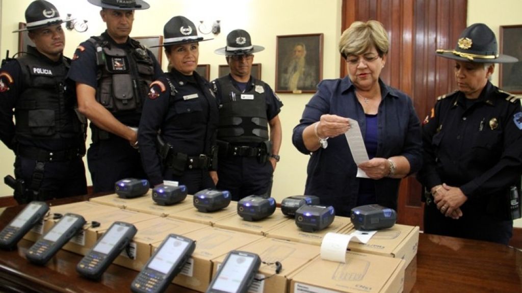  Policia Municipal Ponce dara multas electronicamente 