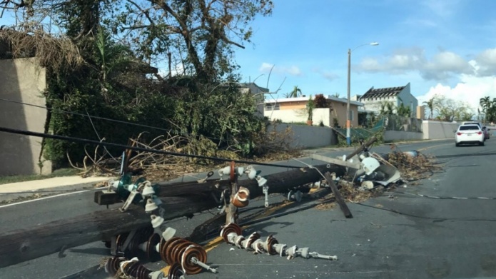 Vuelve la energÃ­a elÃ©ctrica al casco urbano de Camuy y la AEE trabaja en sectores de Carolina y San Juan