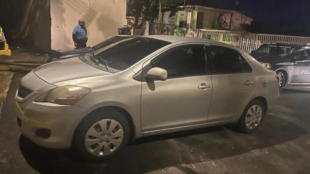  Polic&iacute;a recupera en Manat&iacute; Toyota robado por &ldquo;Carjacking&rdquo; a una mujer por en R&iacute;o Hondo Mall 