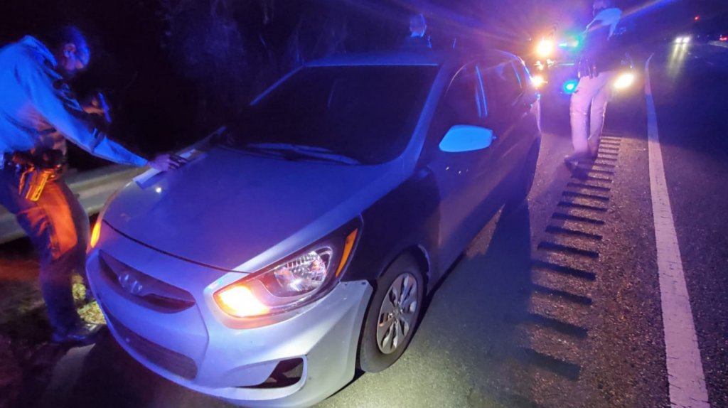  Lo detuvieron en Juncos, tiene licencia para andar con pistola, pero andaba en un carro robado 