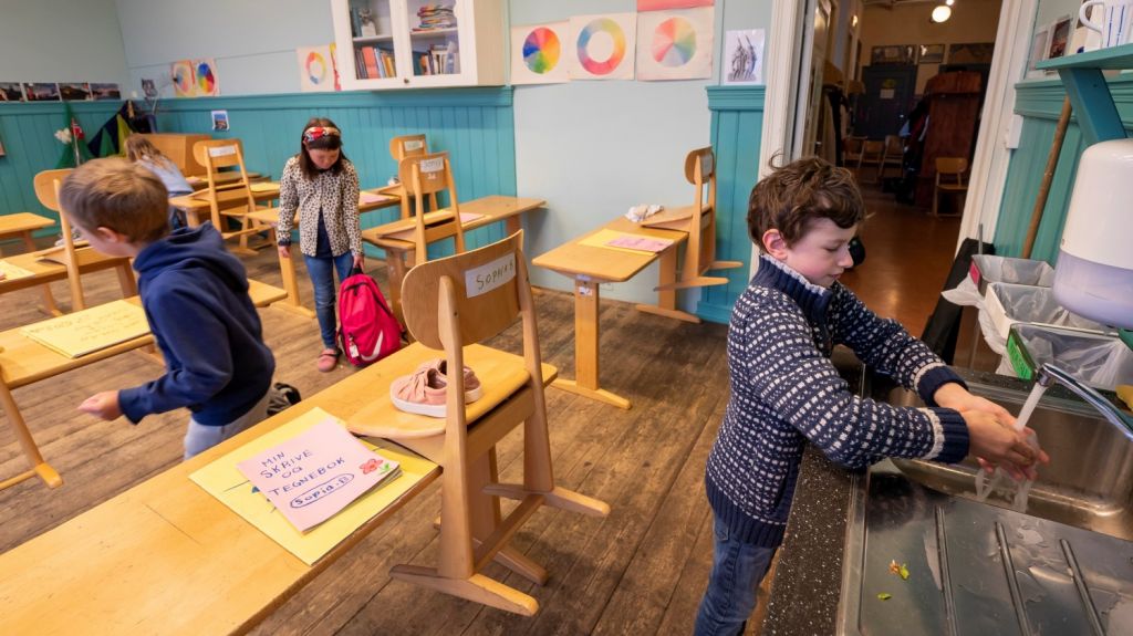  Noruega reabre escuelas y comercios, los juzgados daneses vuelven a funcionar 